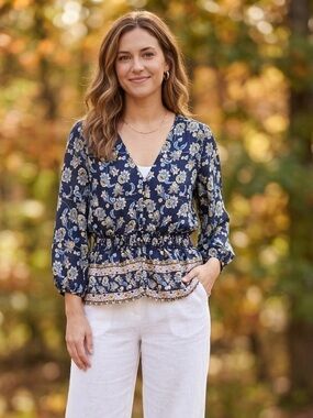 Francesca's Navy Floral Smocked Waist Peplum Top